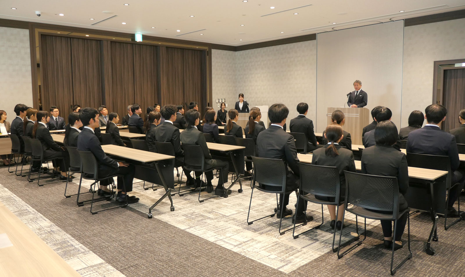 内定式の会場の様子